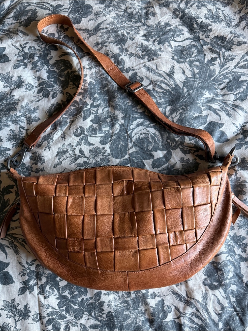 latico Woven Leather Shoulder Bag - Brown